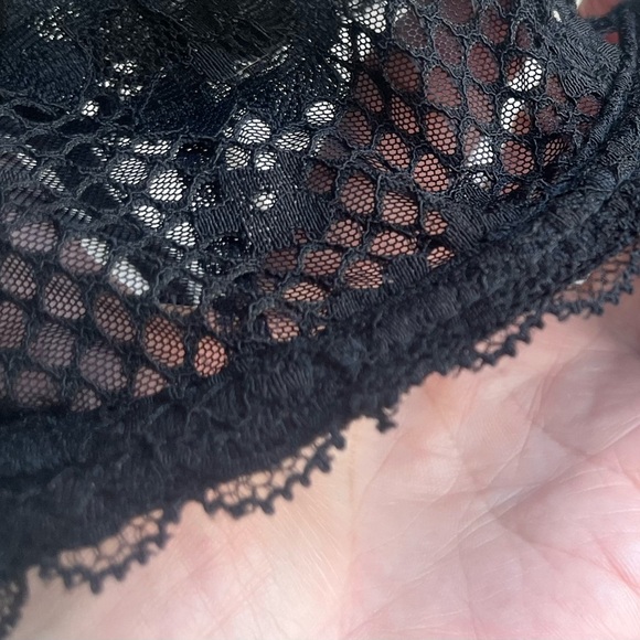Adore Me (NWT) 32 C black lace floral bra - clothes - Picture 7 of 17